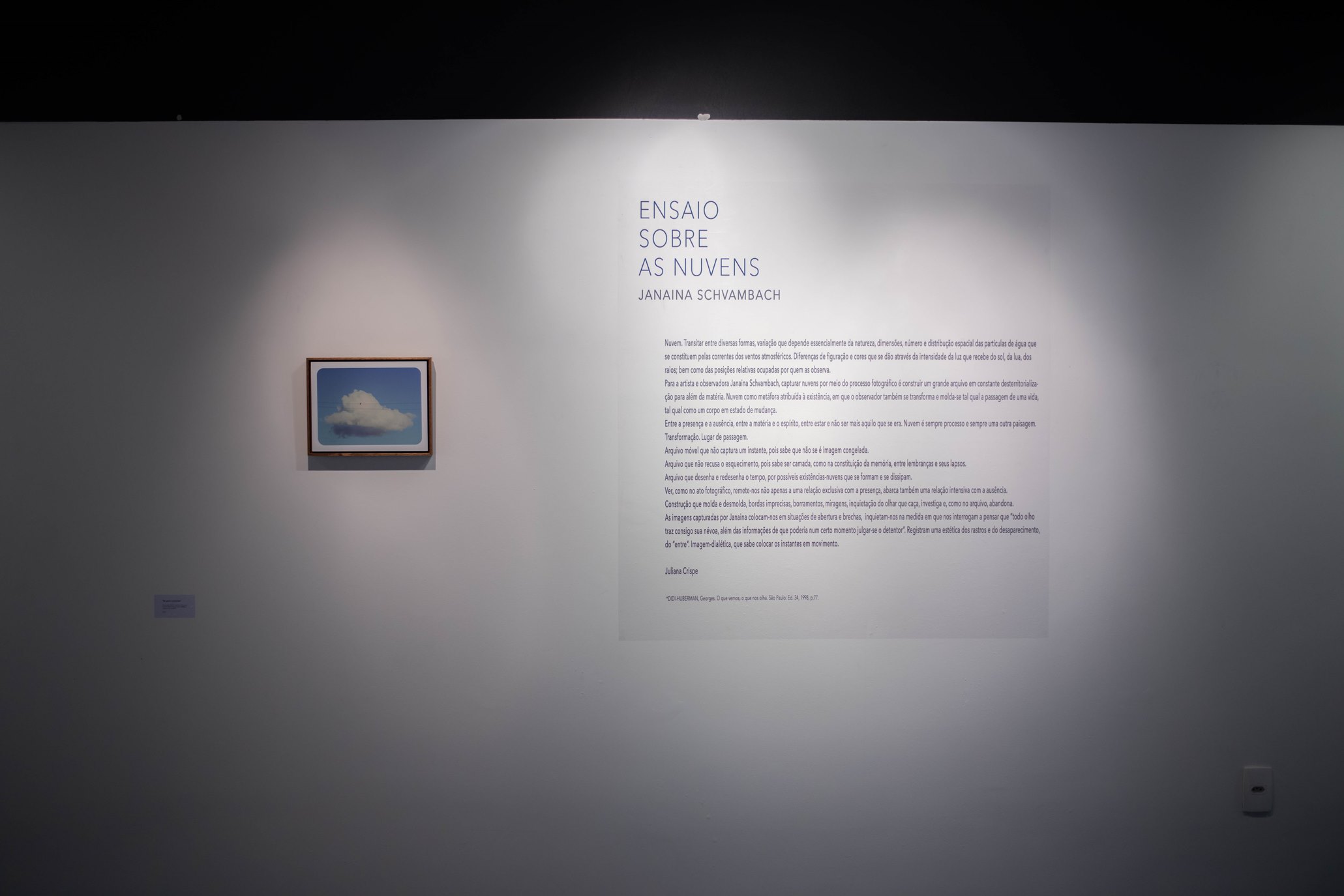 Exposição Ensaio sobre as nuvens na Galeria do SESC em Joaçaba. Registro fornecido pela artista.