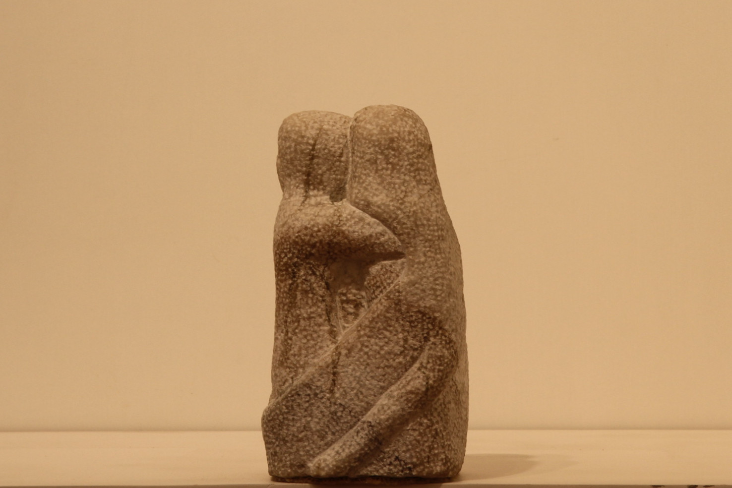 Avancini, escultura em mármore, 26x13x14cm. Acervo BADESC.